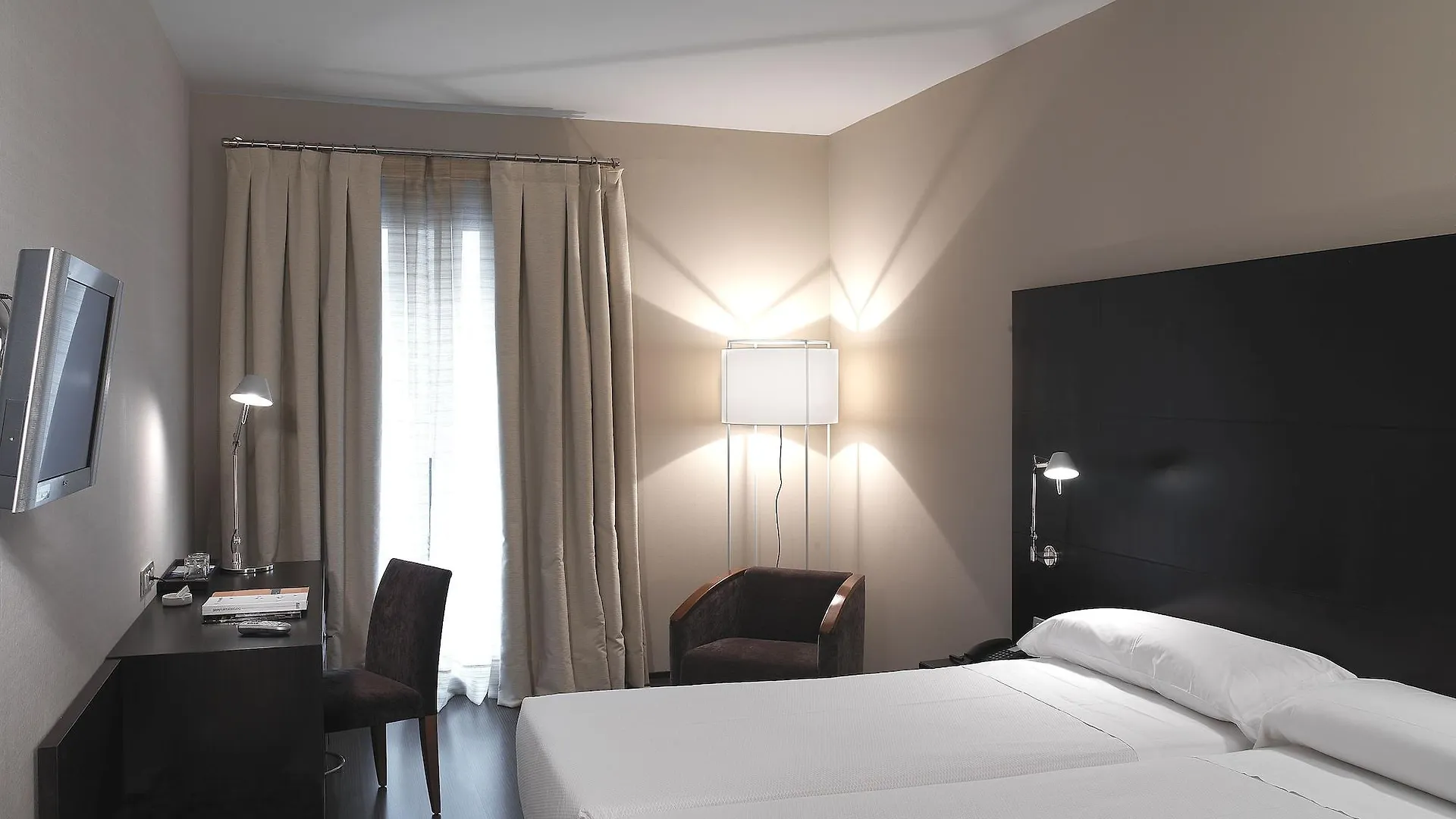 Alexandra Barcelona Hotel, Curio Collection by Hilton Hotel