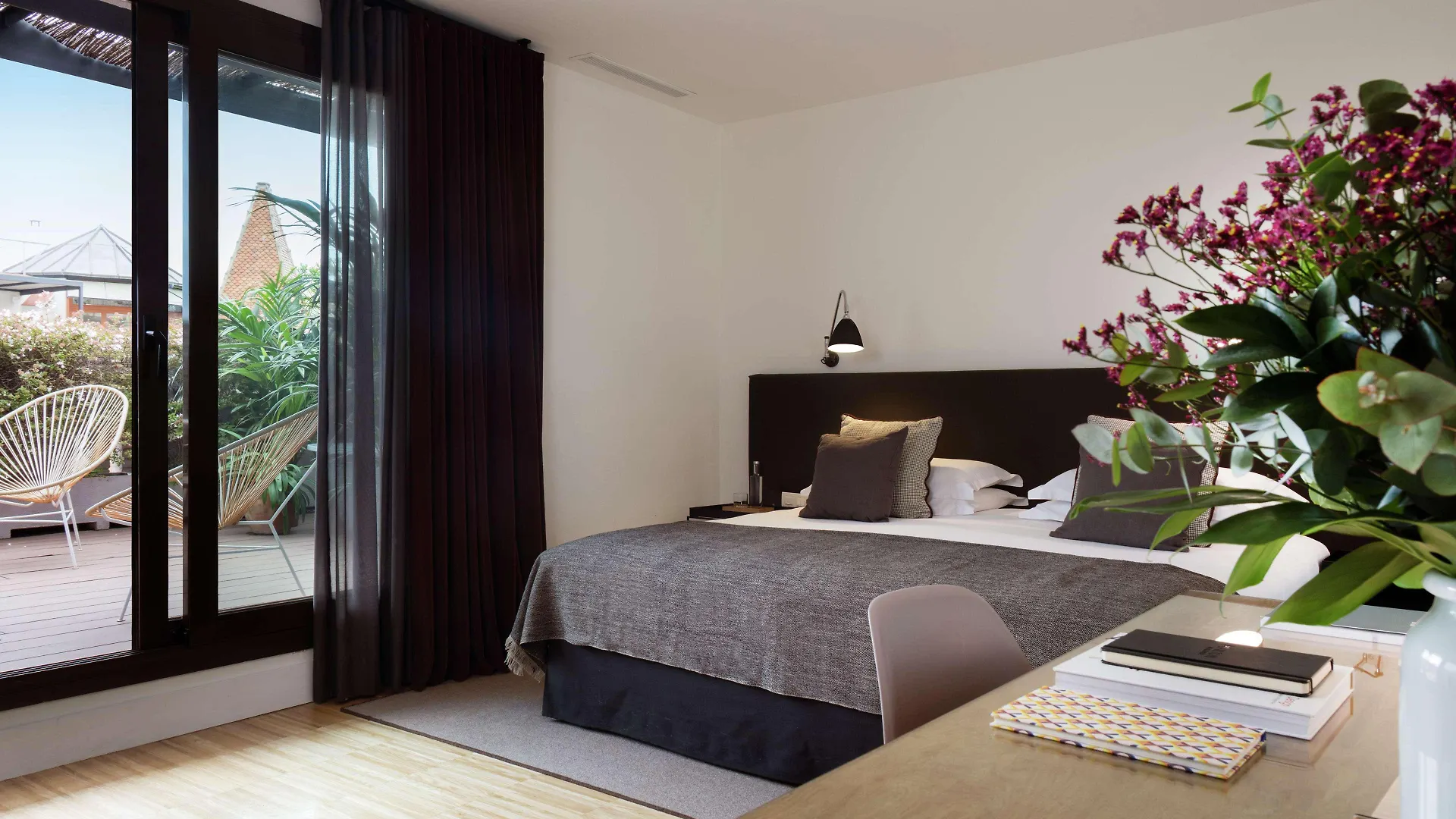 Alexandra Barcelona Hotel, Curio Collection by Hilton Hotel