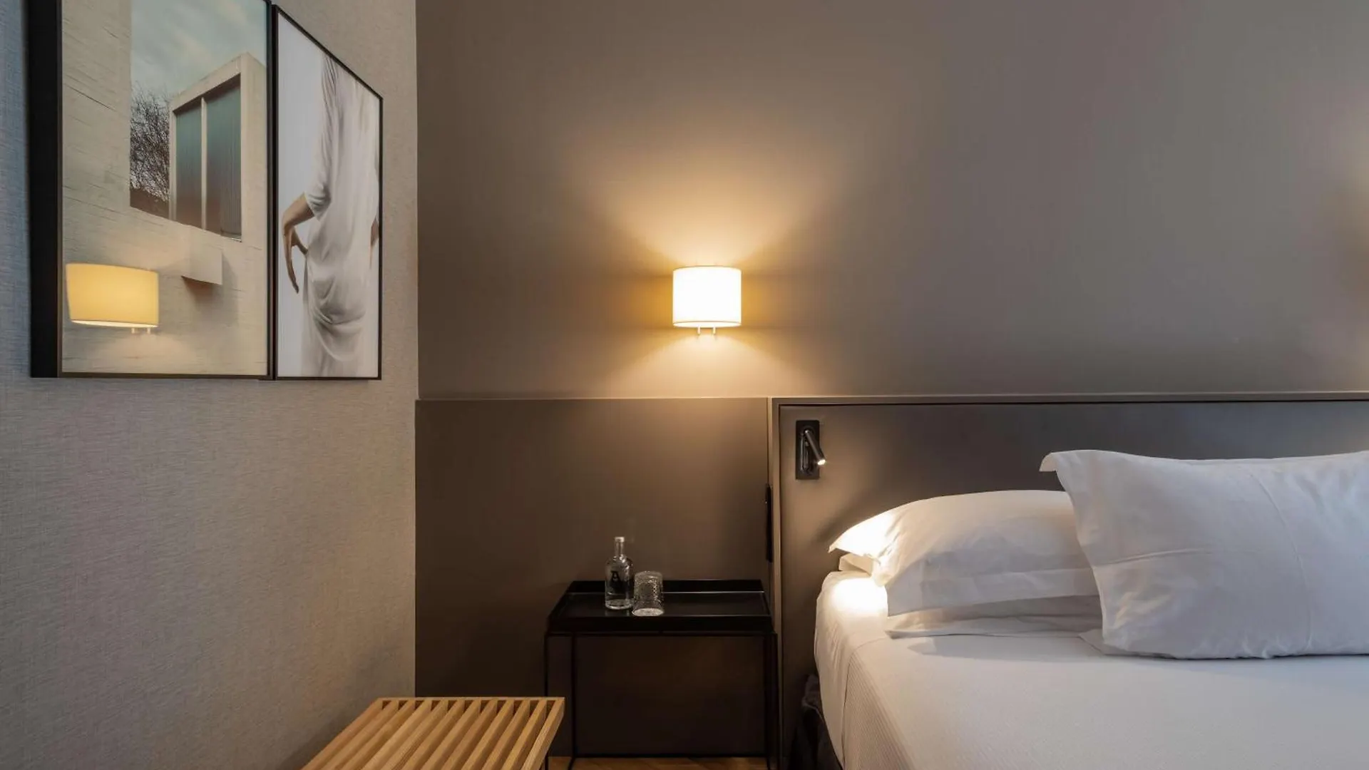 Alexandra Barcelona Hotel, Curio Collection by Hilton