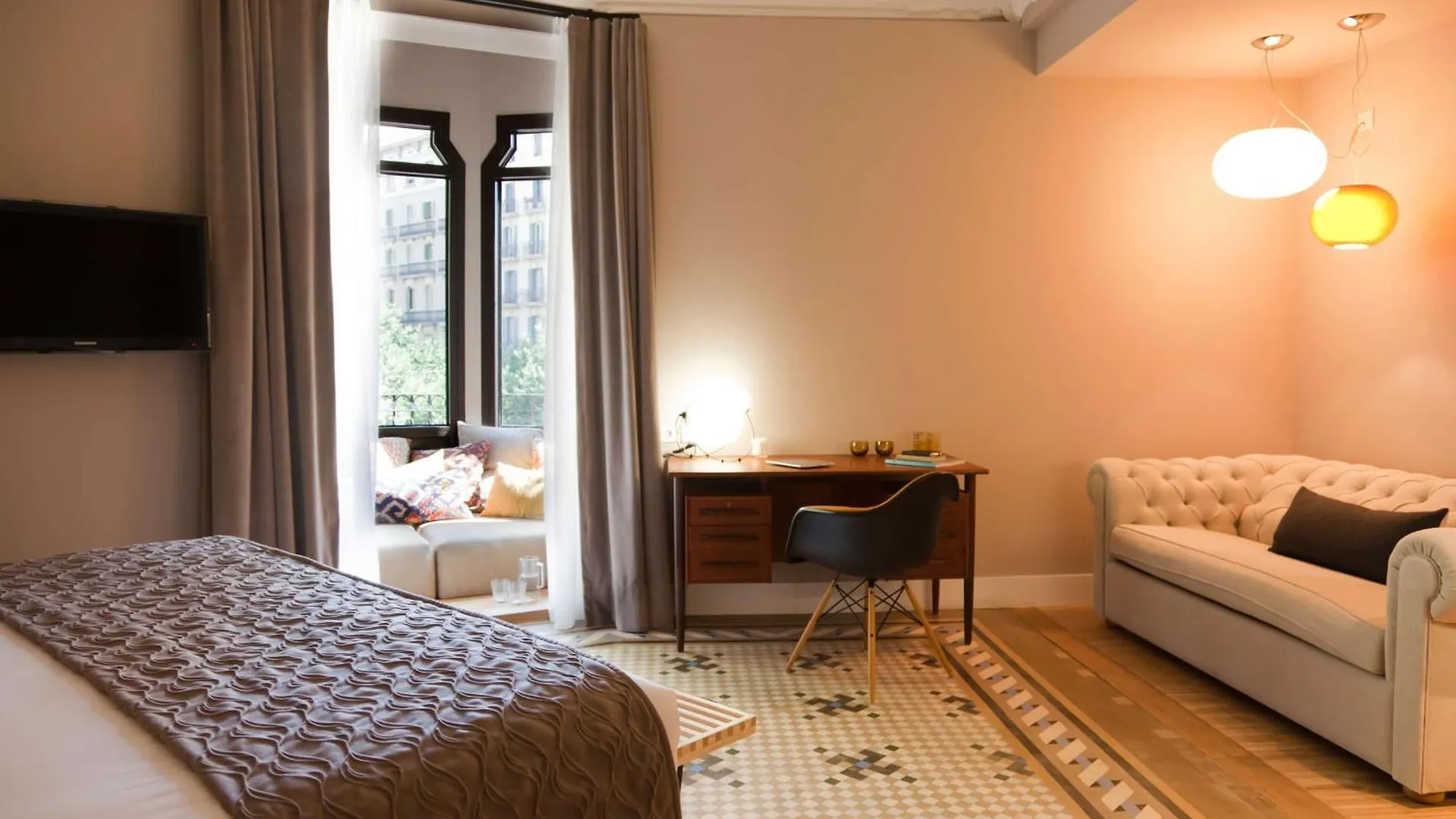 Hotel Alexandra Barcelona Hotel, Curio Collection by Hilton